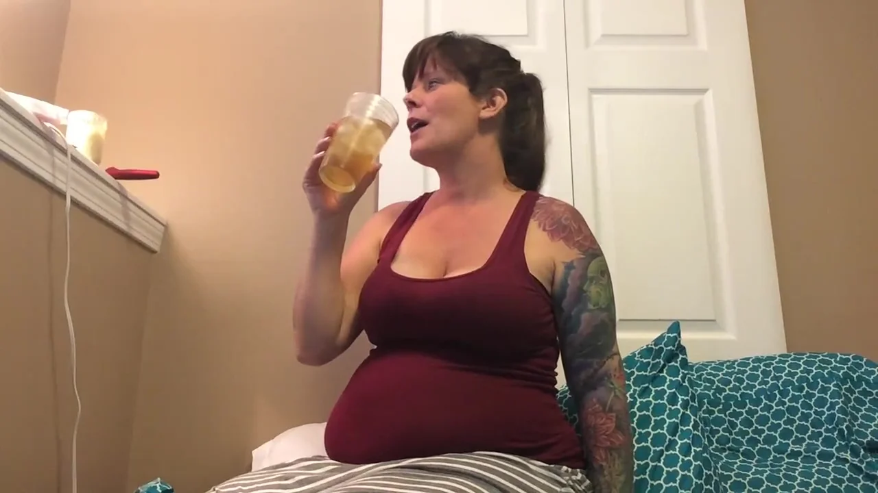 Amateur MILF Pregnancy Update