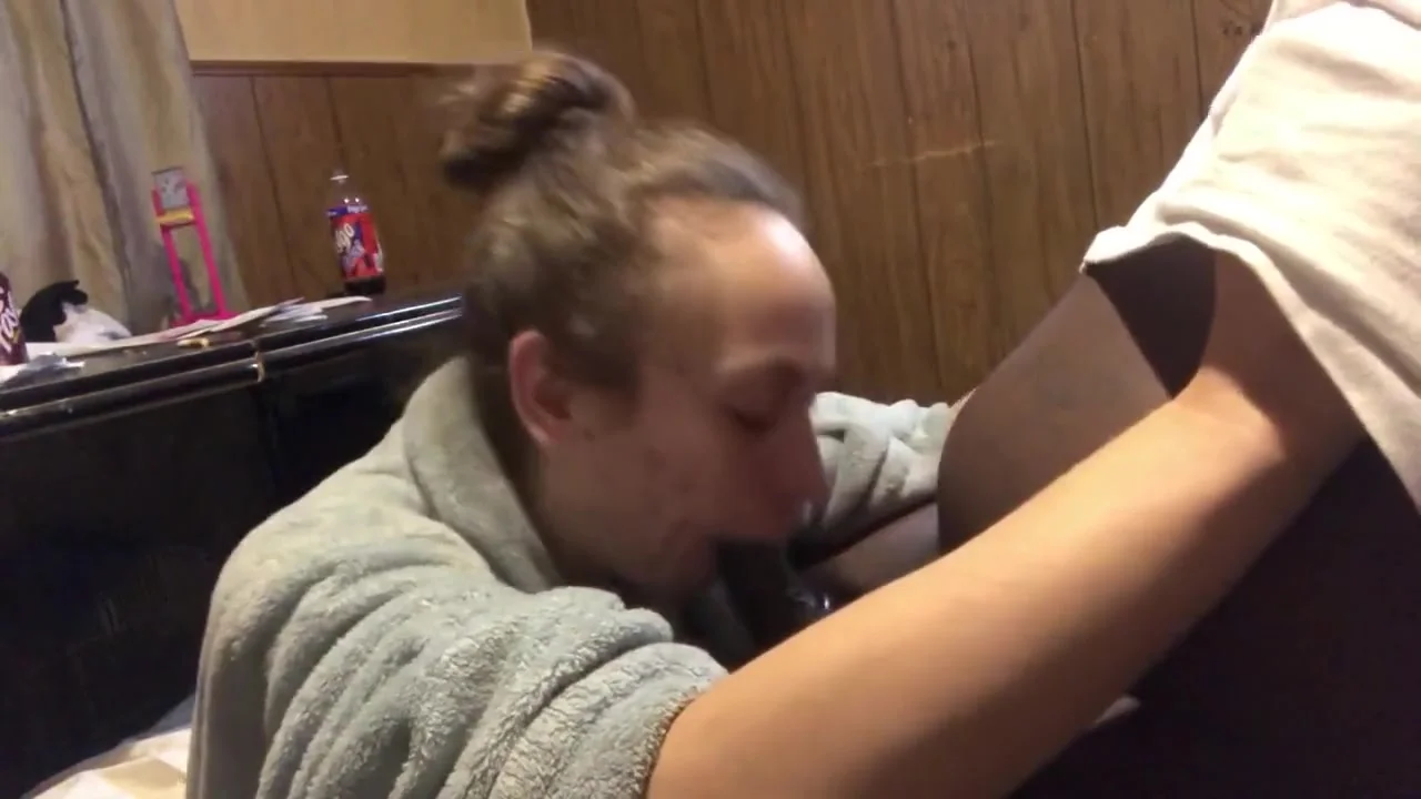 Cum in her mouth and she kept sucking
