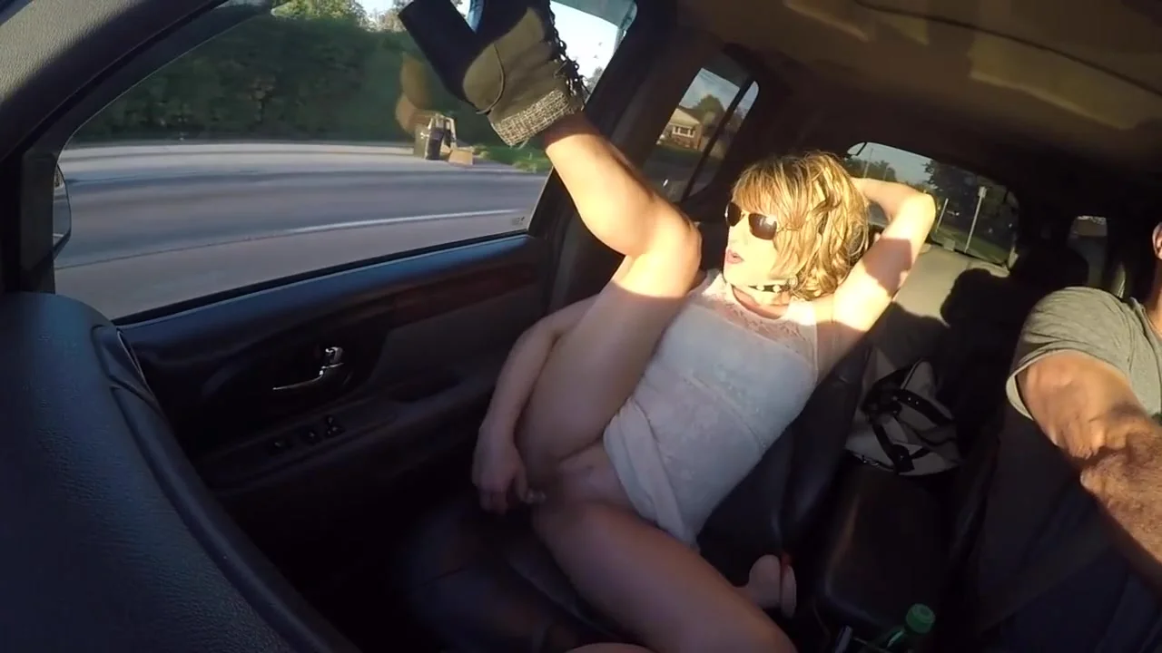 WIFE FUCKS DILDO on WAY TO NIGHTCLUB FLASHING TRUCKERS