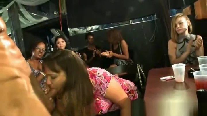 Stripper Jizzes on a Girls Face