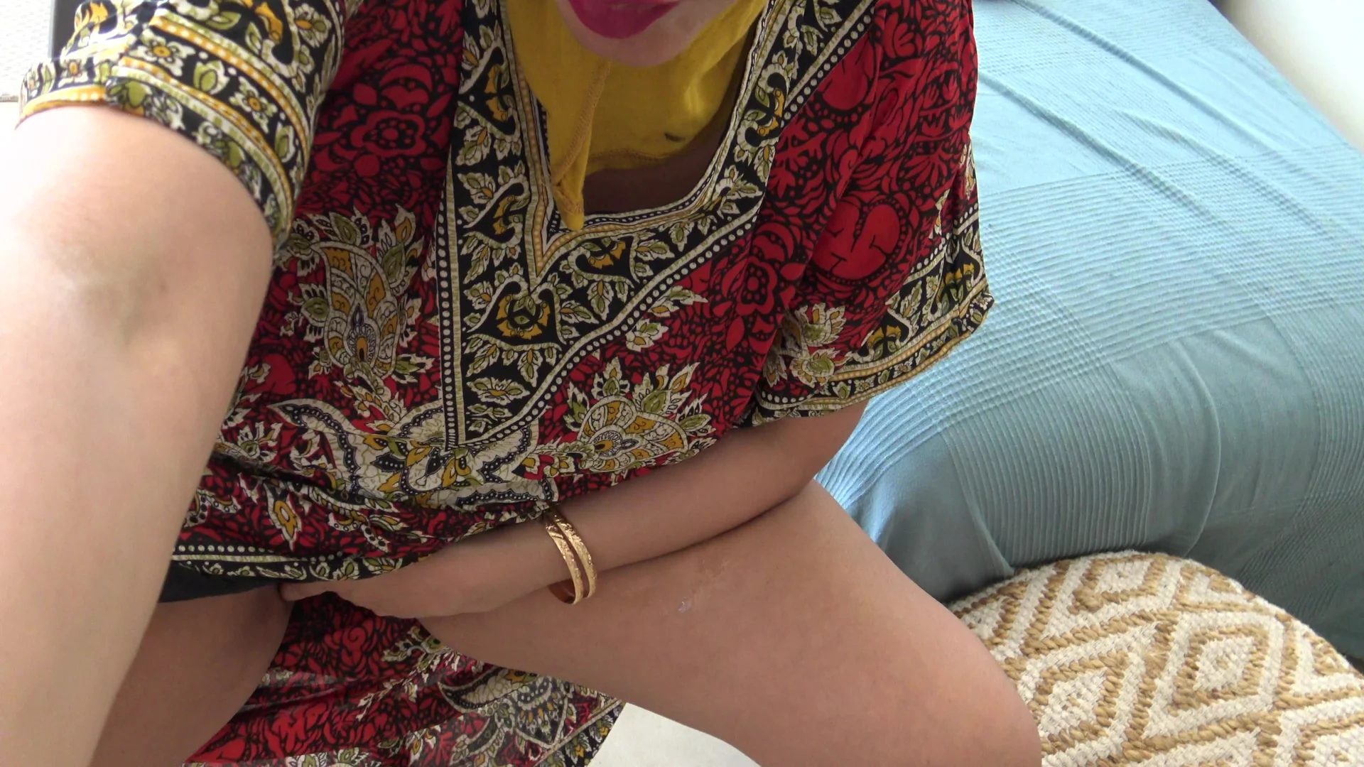 Big Ass Saudi Arab Milf Cheating For Rough Sex In Hijab