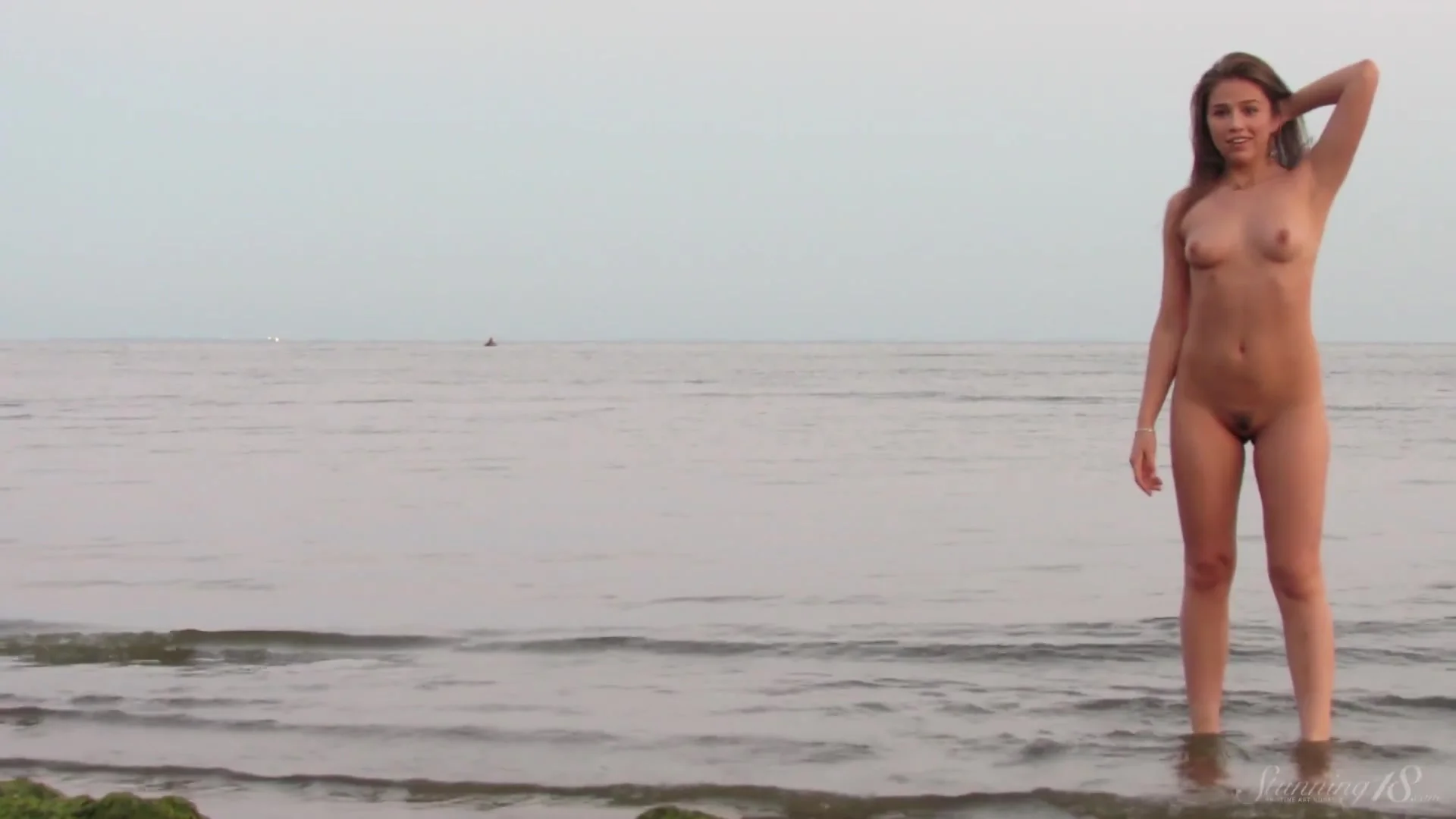 Posing Nude At Sea For The Amateur Camera - Foxy Salt