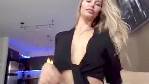 Sexy stepmom needs sons help with Nicole Aniston