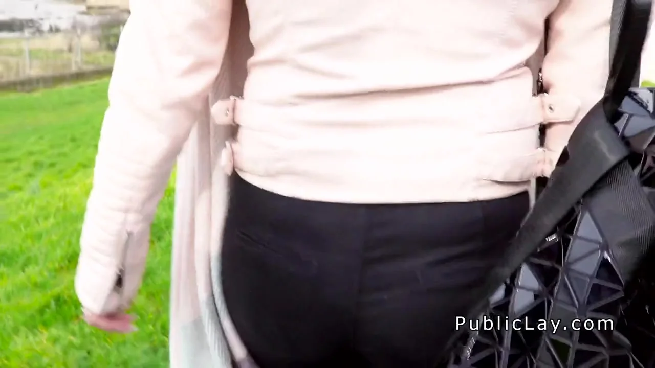 Stranger bangs blonde outdoor for money