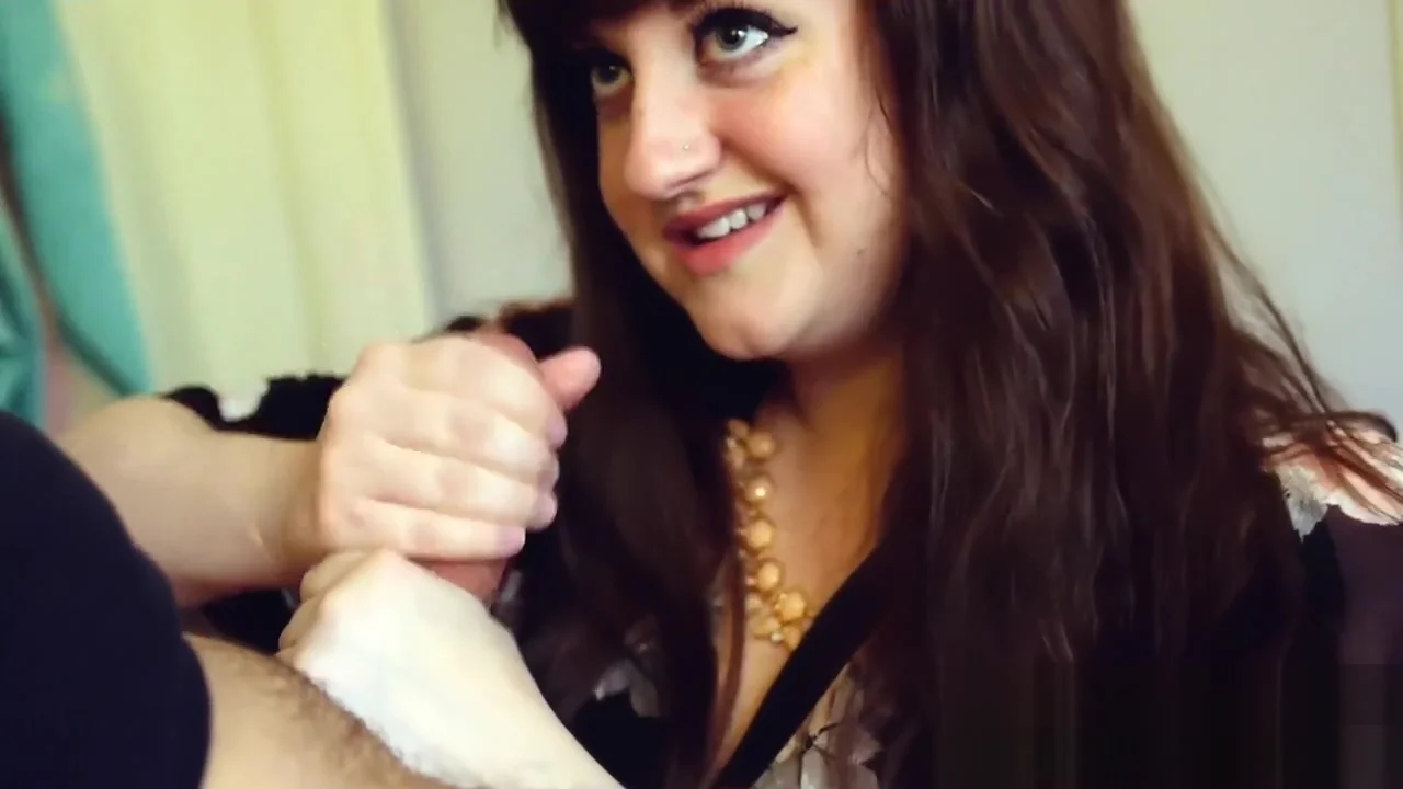 Chubby Girlfriend Loves Eating Cum