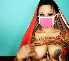 Desi Indian Aunty webcam exposed