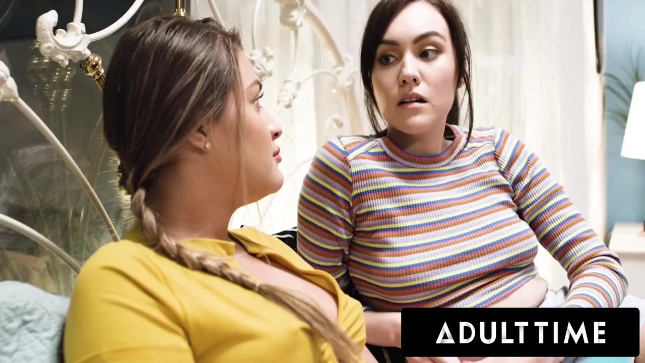 Freya Parker And Gizelle Blanco - College student 18+ Falls For Her Shy Lesbian Tutor