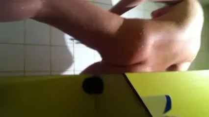 china student 18+ wash her pussy